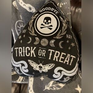 CYNTHIA ROWLEY NWT Beaded Ouija Skull Moth Ghost Decorative Throw Accent Pillow